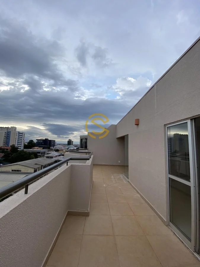 Duplex para Venda em Cascavel, Centro, 4 dormitórios, 1 suíte, 3 banheiros, 2 vagas