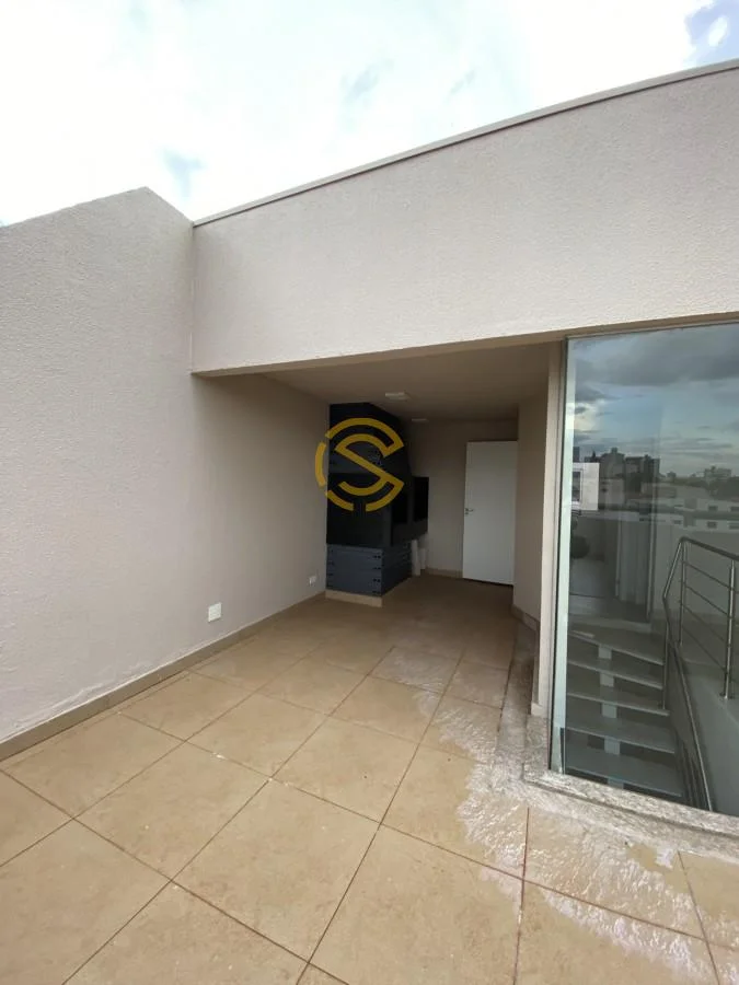 Duplex para Venda em Cascavel, Centro, 4 dormitórios, 1 suíte, 3 banheiros, 2 vagas