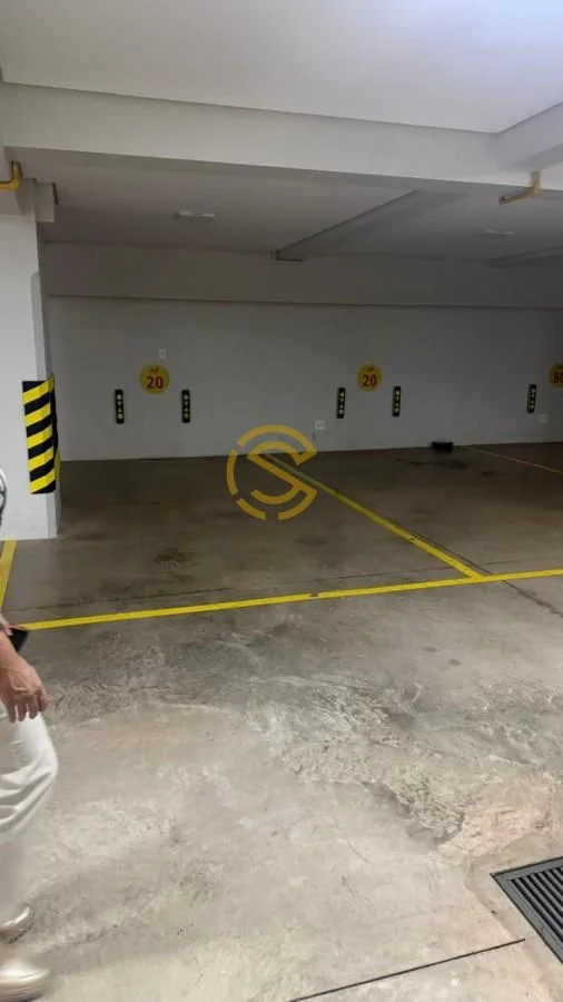 Apartamento para Venda em Toledo, Centro, 3 dormitórios, 3 suítes, 4 banheiros, 2 vagas
