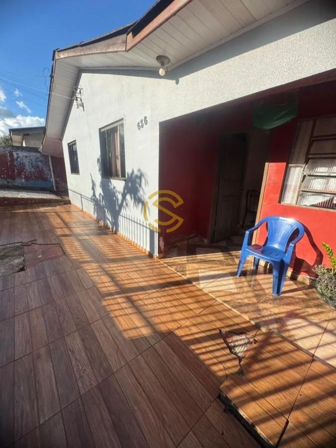 Casa para Venda em Santa Tereza do Oeste, Centro, 4 dormitórios, 2 suítes, 2 banheiros, 2 vagas