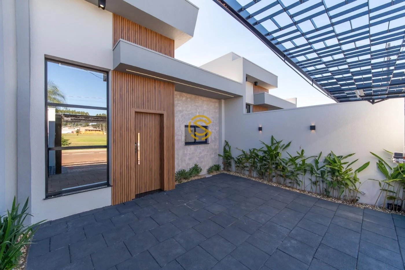 Casa para Venda em Cascavel, Recanto Tropical IV, 3 dormitórios, 1 suíte, 2 banheiros, 2 vagas