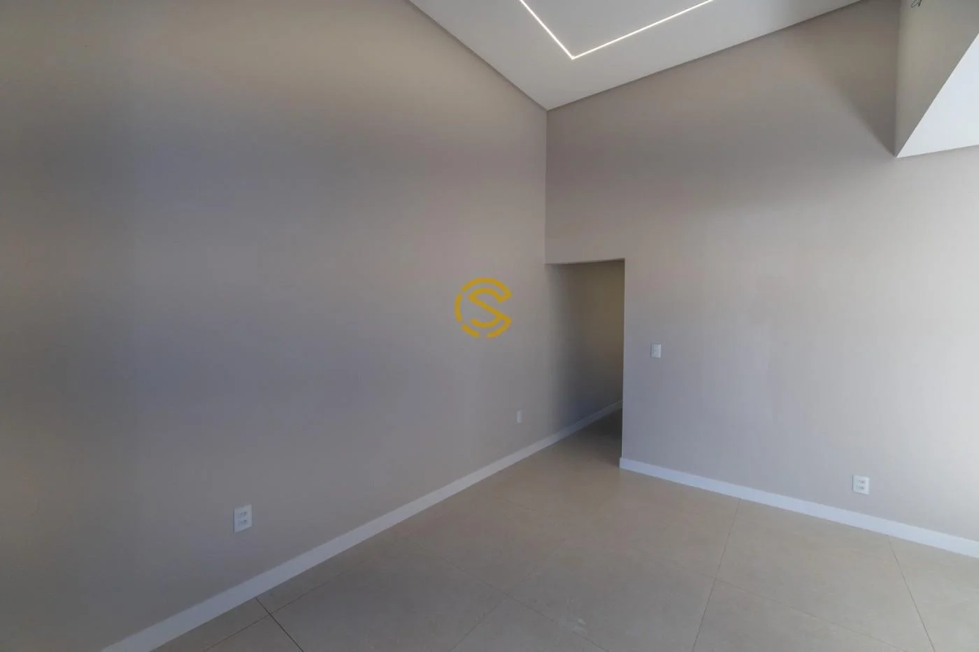 Casa para Venda em Cascavel, Recanto Tropical IV, 3 dormitórios, 1 suíte, 2 banheiros, 2 vagas