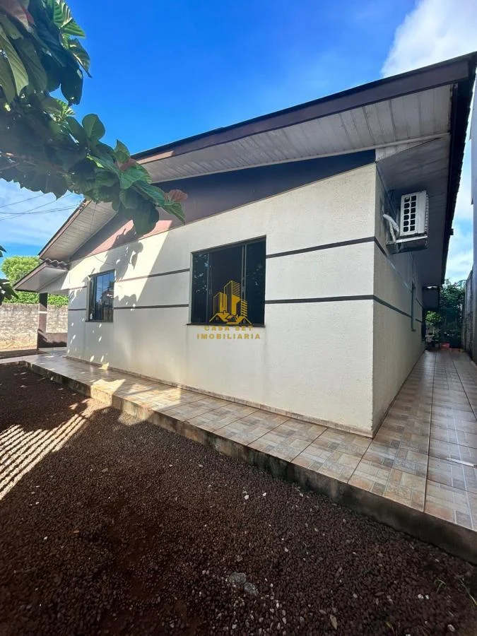 Casa para Venda em Santa Tereza do Oeste, Centro, 3 dormitórios, 1 banheiro, 2 vagas