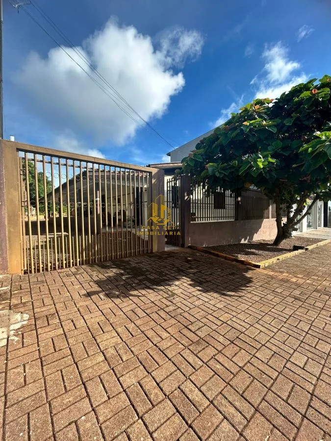 Casa para Venda em Santa Tereza do Oeste, Centro, 3 dormitórios, 1 banheiro, 2 vagas