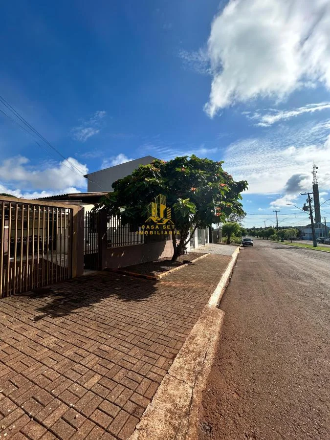 Casa para Venda em Santa Tereza do Oeste, Centro, 3 dormitórios, 1 banheiro, 2 vagas