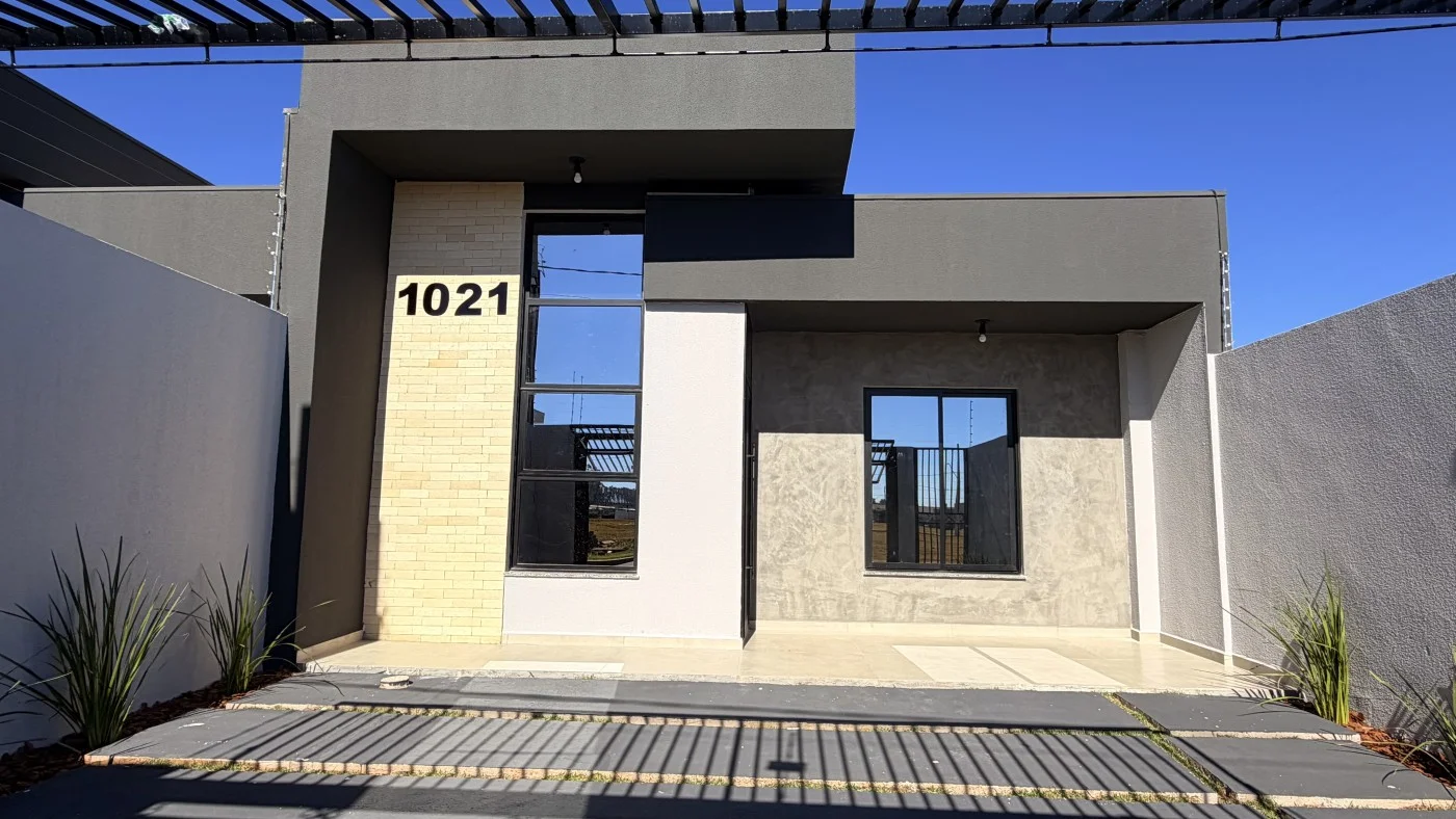 Casa para Venda em Cascavel, Recanto Tropical, 2 dormitórios, 1 suíte, 1 banheiro, 2 vagas