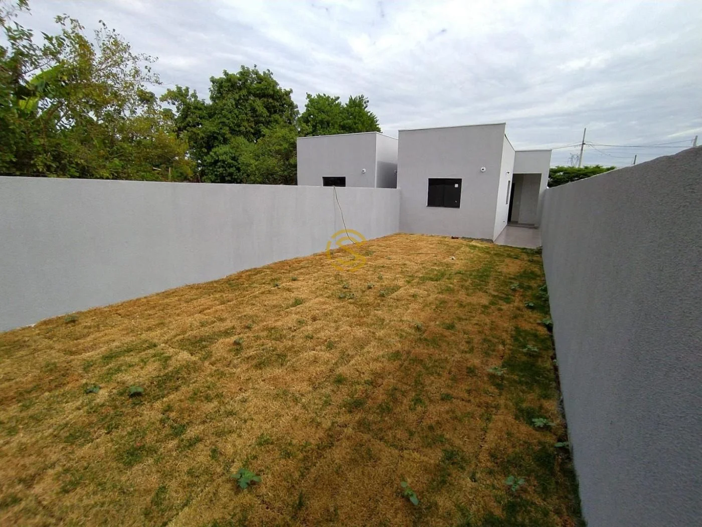 Casa para Venda em Toledo, São Francisco, 2 dormitórios, 1 banheiro, 2 vagas