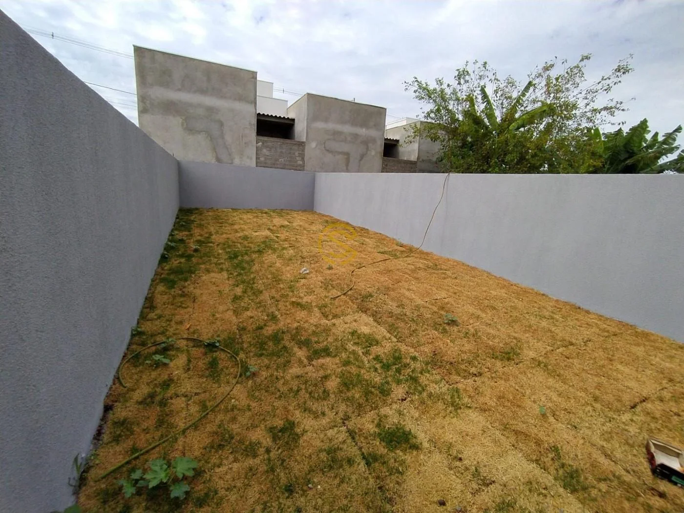 Casa para Venda em Toledo, São Francisco, 2 dormitórios, 1 banheiro, 2 vagas