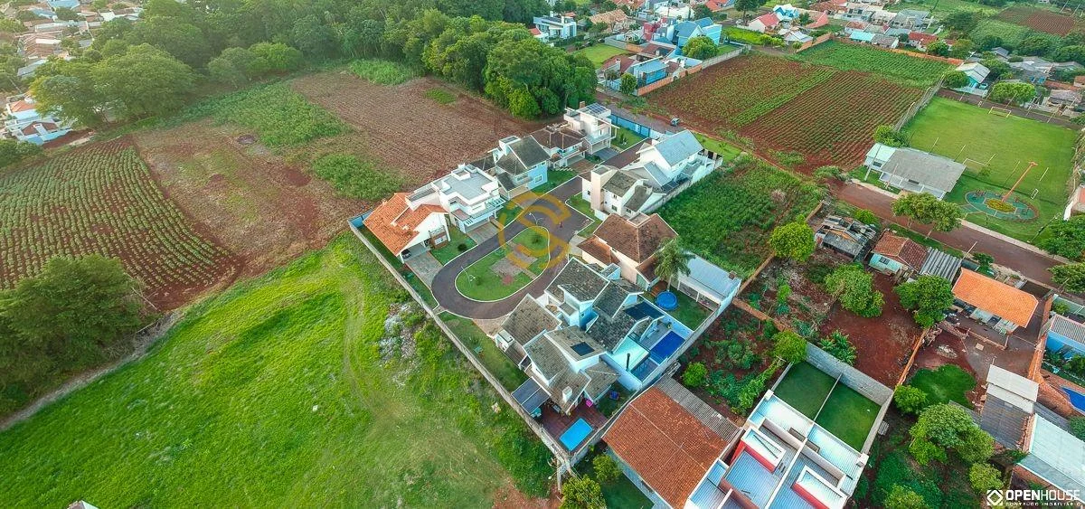 Sobrado para Venda em Toledo, Jardim Pancera, 2 dormitórios, 1 suíte, 1 banheiro, 2 vagas