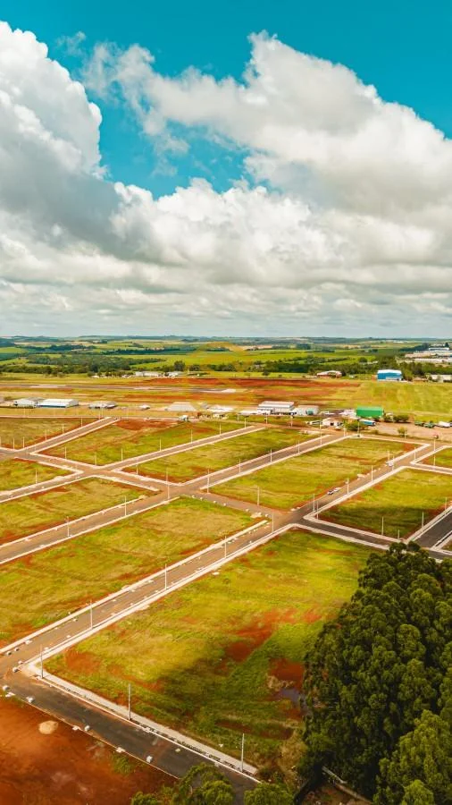 Terreno para Venda em Cascavel, Guarujá
