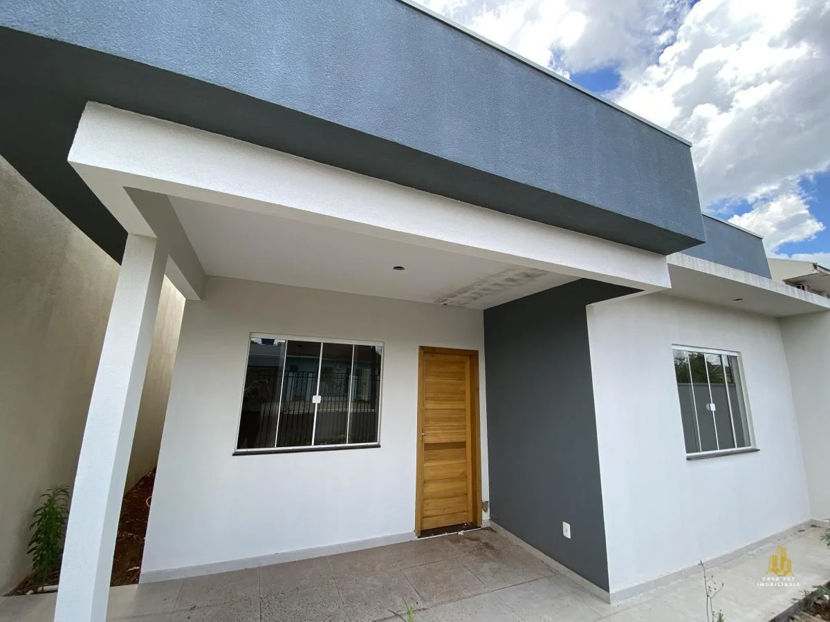 Casa para Venda em Santa Tereza do Oeste, Centro, 2 dormitórios, 1 banheiro, 1 vaga