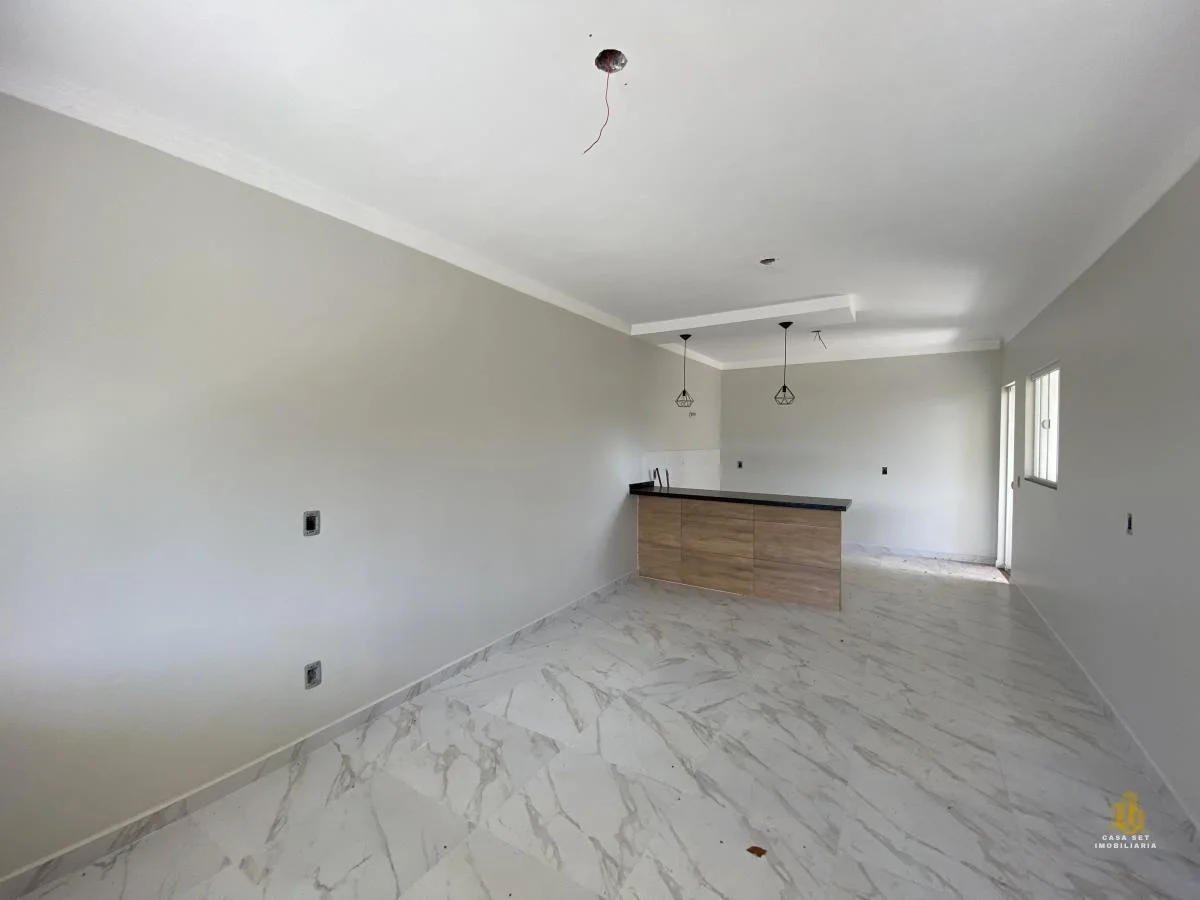 Casa para Venda em Santa Tereza do Oeste, Centro, 2 dormitórios, 1 banheiro, 1 vaga