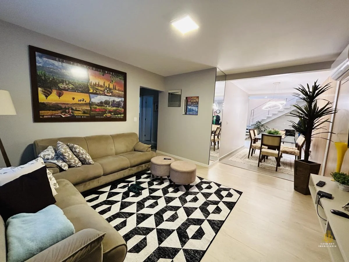 Casa para Venda em Cascavel, Região do Lago, 4 dormitórios, 1 suíte, 3 banheiros, 2 vagas