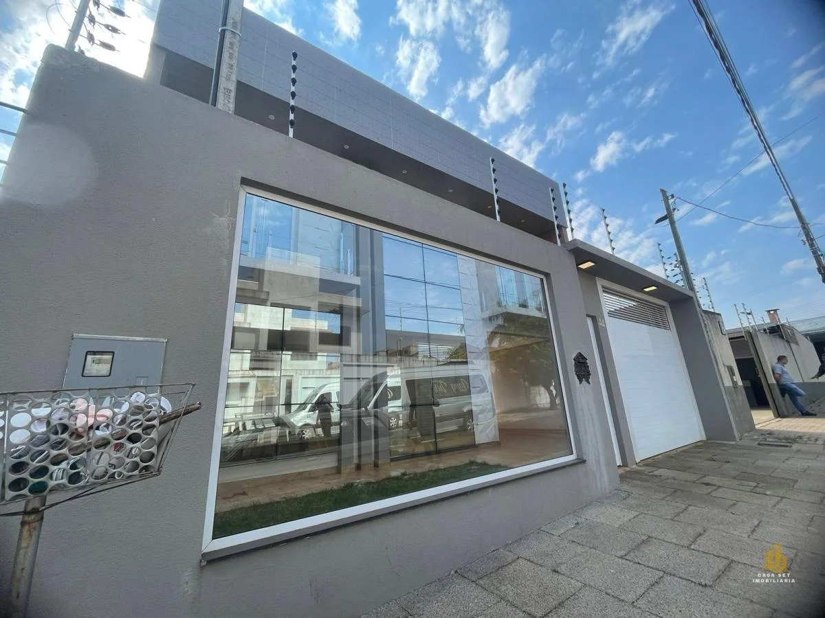 Sobrado para Venda em Cascavel, Canadá, 3 dormitórios, 1 suíte, 2 banheiros, 2 vagas