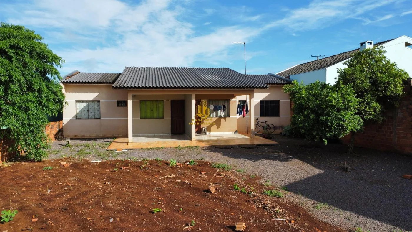 Terreno e Construção para Venda em Santa Tereza do Oeste, Centro