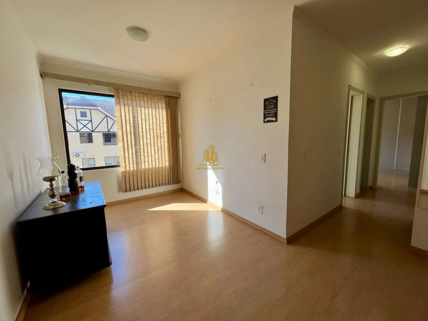 Apartamento para Venda em Cascavel, Centro, 3 dormitórios, 2 banheiros, 1 vaga