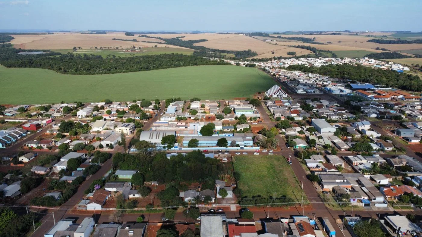 Terreno para Venda em Santa Tereza do Oeste, Centro