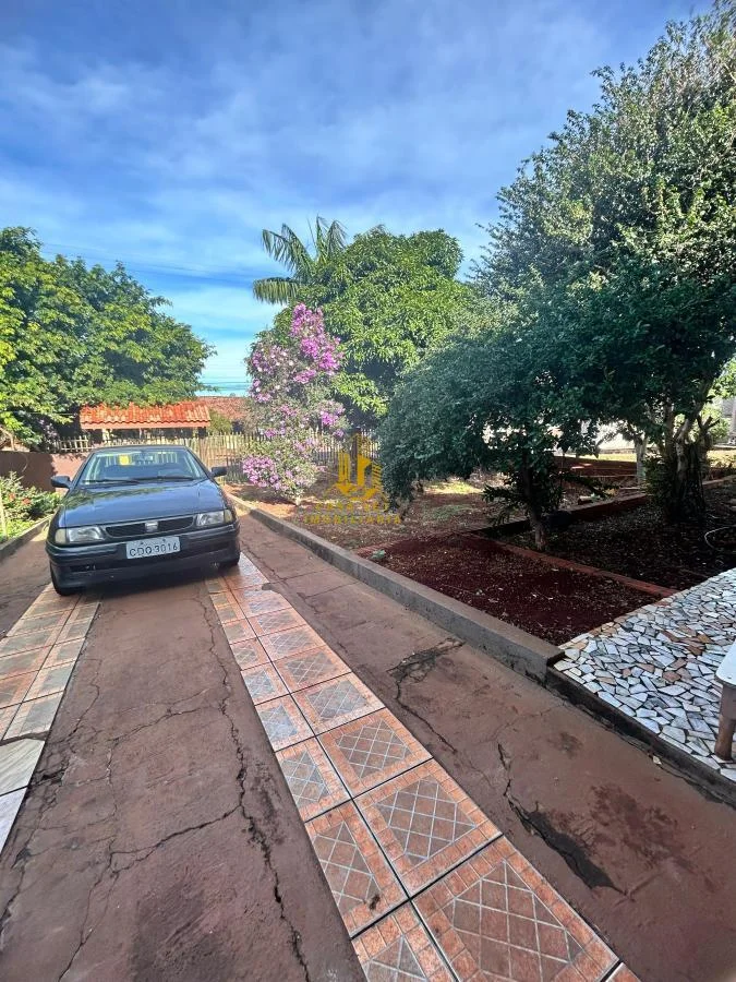 Casa para Venda em Santa Tereza do Oeste, Centro, 2 dormitórios, 1 suíte, 2 banheiros, 4 vagas