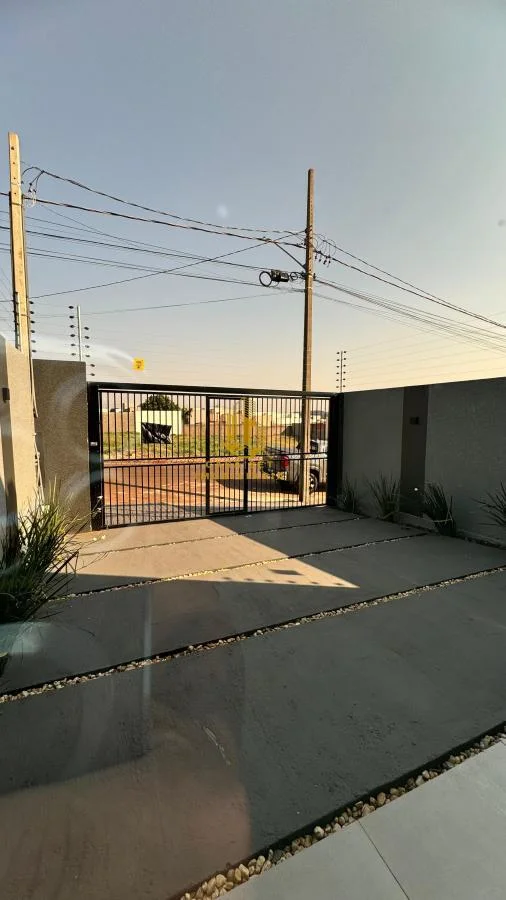 Casa para Venda em Cascavel, VEREDAS, 3 dormitórios, 1 suíte, 2 banheiros, 2 vagas