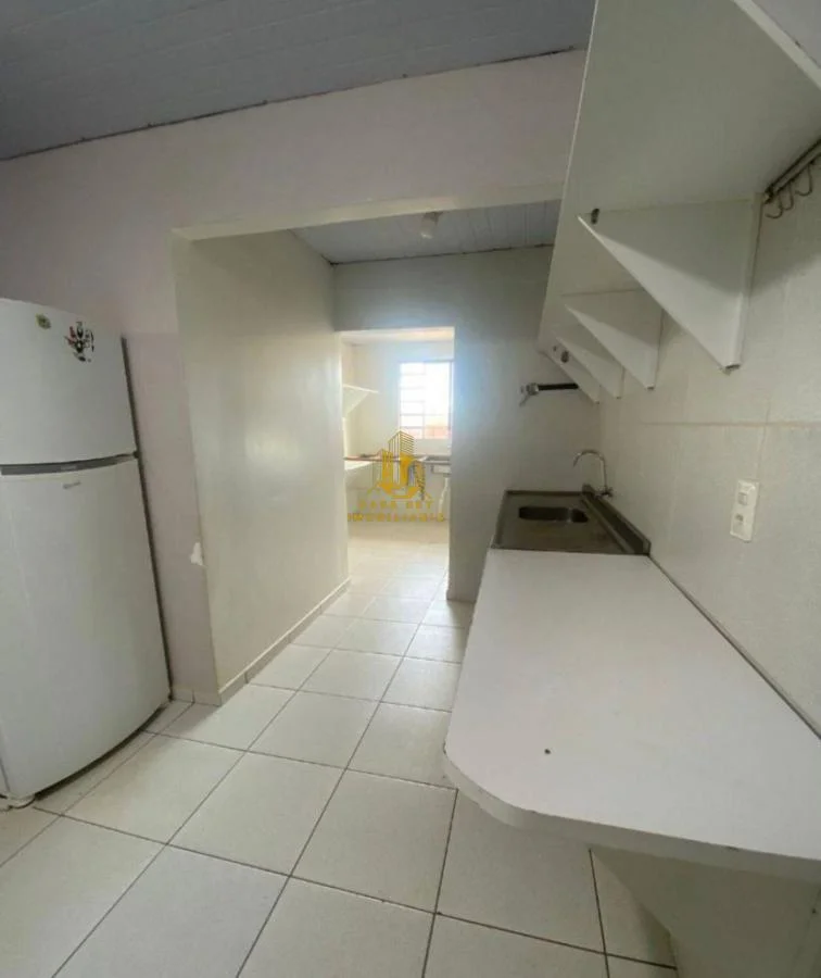 Casa para Venda em Cascavel, Cascavel Velho, 3 dormitórios, 1 suíte, 2 banheiros, 1 vaga