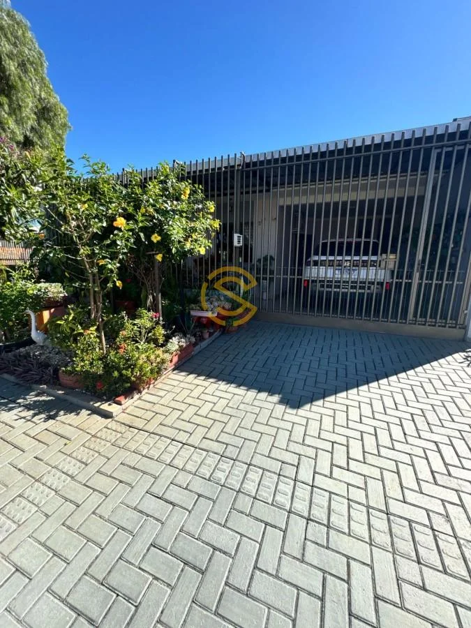 Casa para Venda em Cascavel, 14 DE NOVEMBRO, 2 dormitórios, 1 suíte, 2 banheiros, 2 vagas