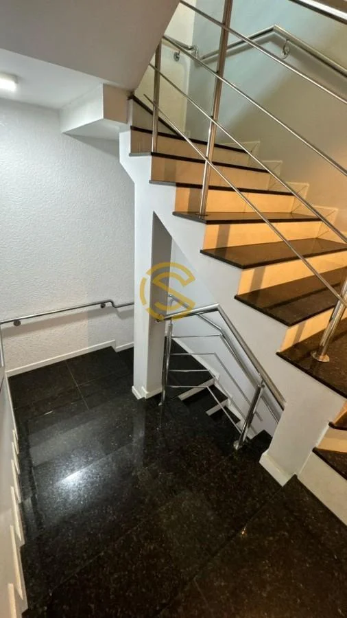 Triplex para Venda em Cascavel, Alto Alegre, 4 dormitórios, 1 suíte, 3 banheiros, 4 vagas