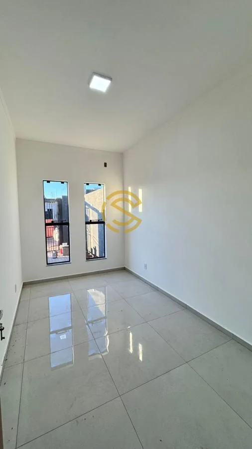 Casa para Venda em Cascavel, Ecopark, 2 dormitórios, 1 banheiro, 1 vaga