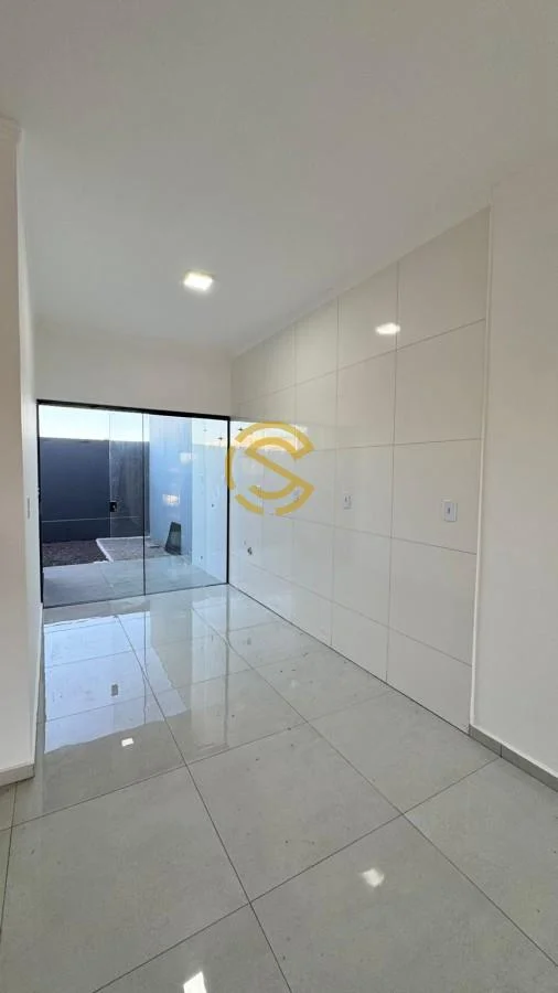 Casa para Venda em Cascavel, Ecopark, 2 dormitórios, 1 banheiro, 1 vaga
