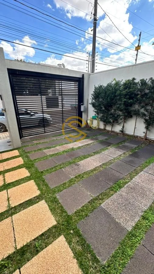 Sobrado para Venda em Cascavel, Canadá, 3 dormitórios, 1 suíte, 2 banheiros, 2 vagas