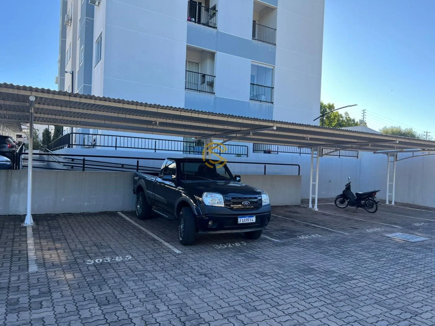 Apartamento para Venda em Cascavel, Pioneiros Catarinenses, 2 dormitórios, 1 banheiro, 1 vaga
