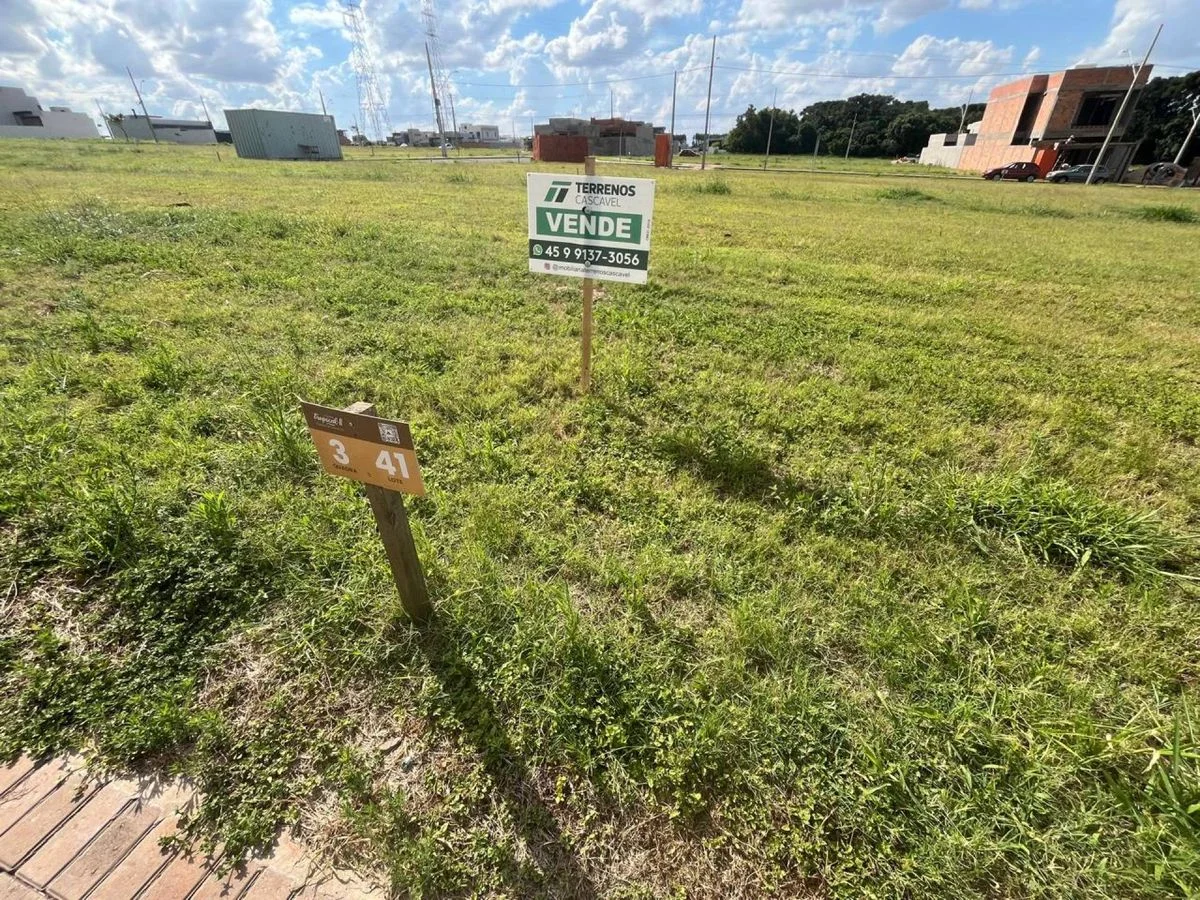 Residencial à Venda, Recanto Tropical - Cascavel