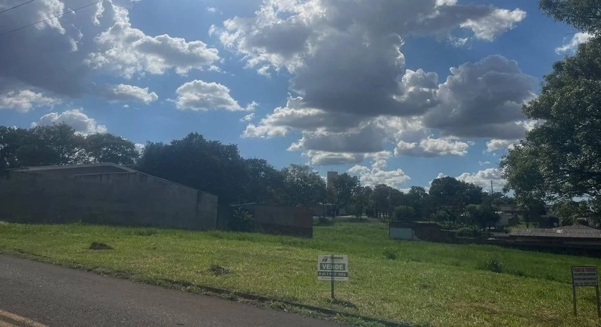 Residencial à Venda, Pacaembu - Cascavel