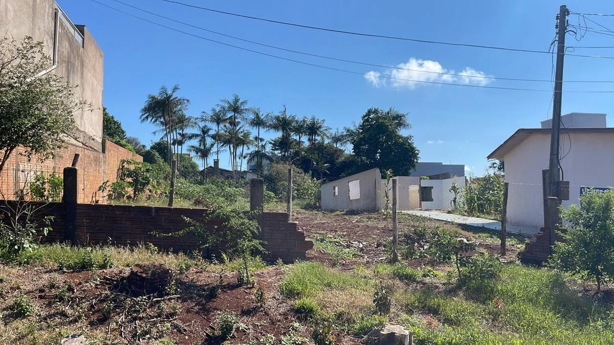 Residencial à Venda, Neva - Cascavel