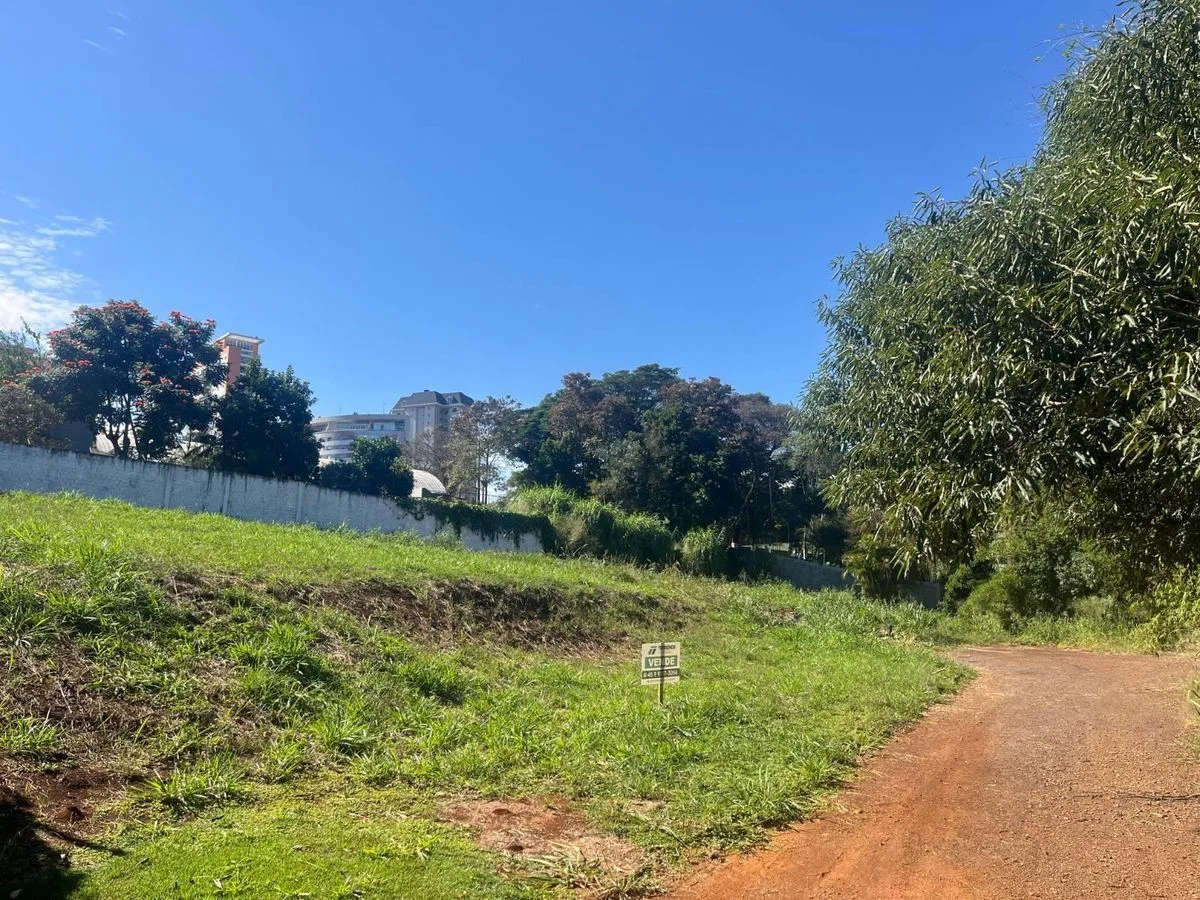 Residencial à Venda, Country - Cascavel