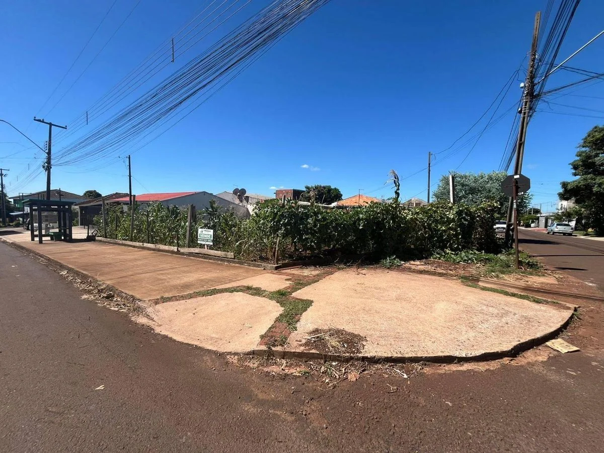 Residencial à Venda, Esmeralda - Cascavel
