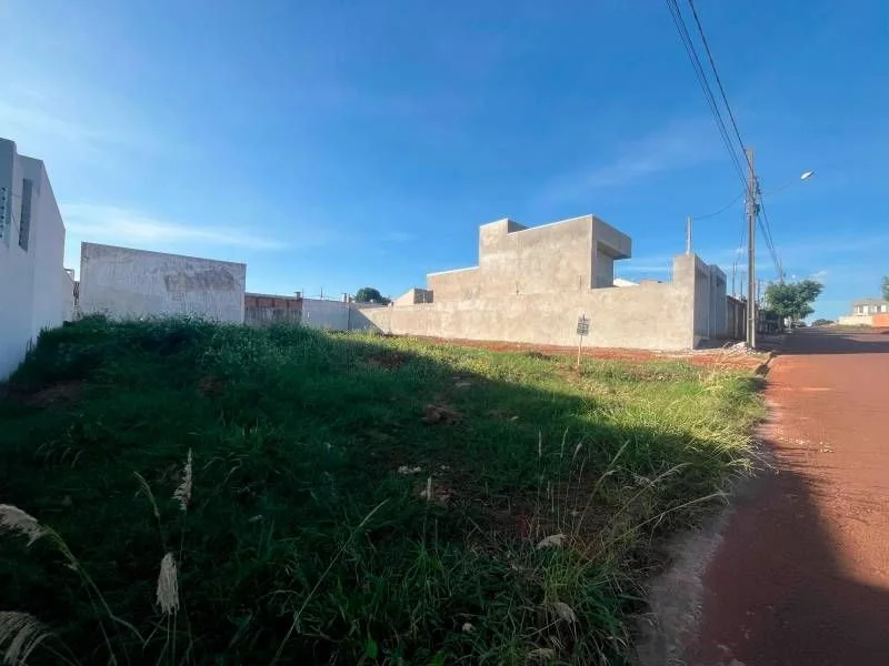 Residencial à Venda, Esmeralda - Cascavel