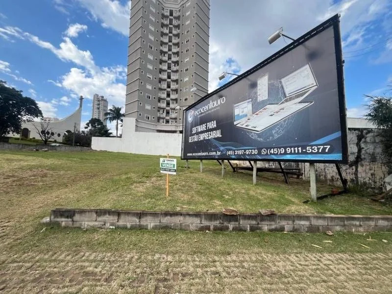 Residencial à Venda, Centro - Cascavel