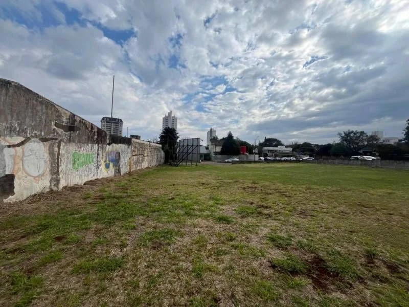 Residencial à Venda, Centro - Cascavel