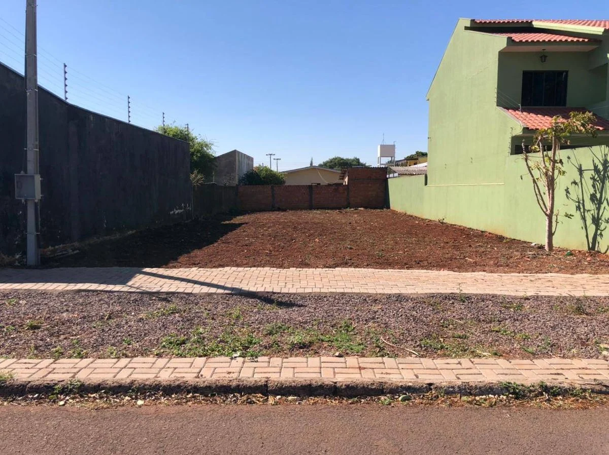 Residencial à Venda, Universitário - Cascavel