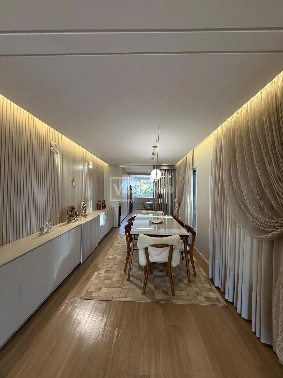 Casa com amplo espaço e ótimo acabamento na Região do Lago, Nova York, CASCAVEL - PR