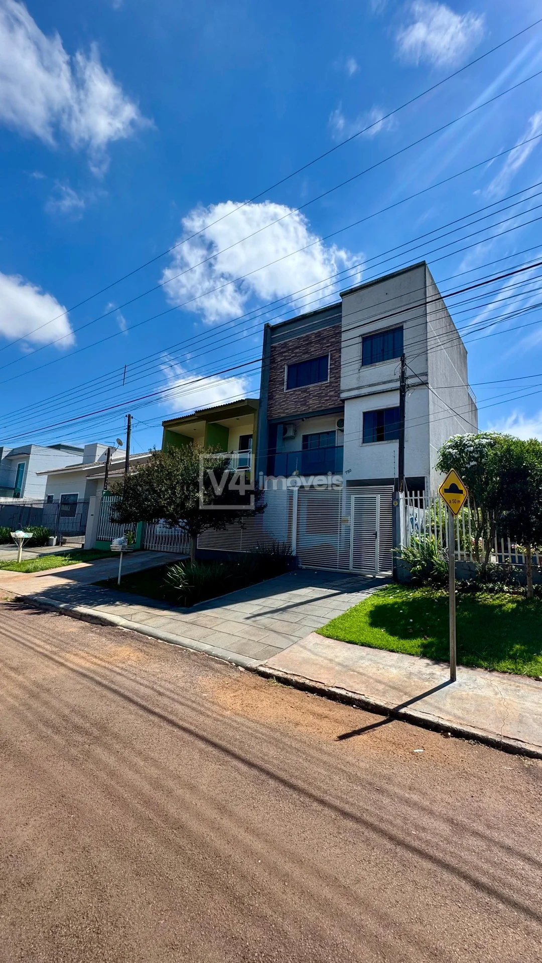 Sobrado à venda, Maria Luiza, CASCAVEL - PR