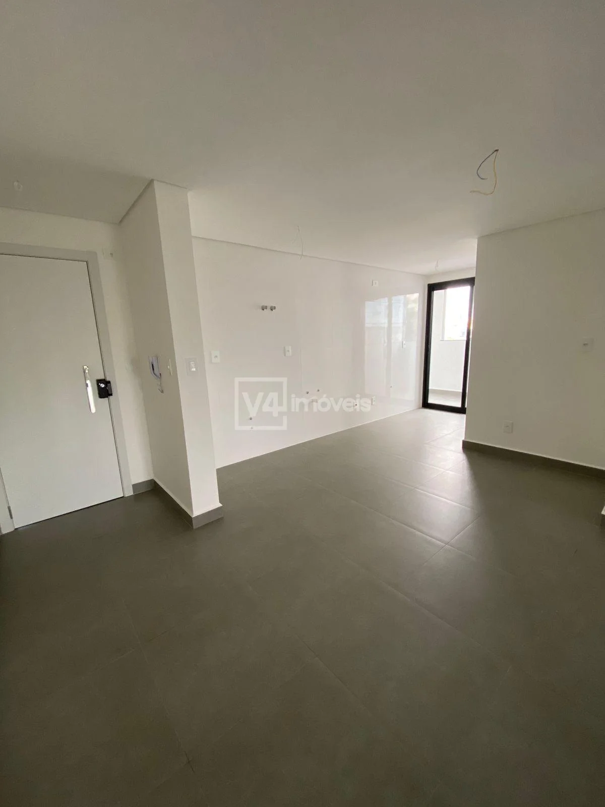 APARTAMENTO À VENDA NO EDIFÍCIO RUBI, 2 QUARTOS E 1 SUITE CASCAVEL - PR