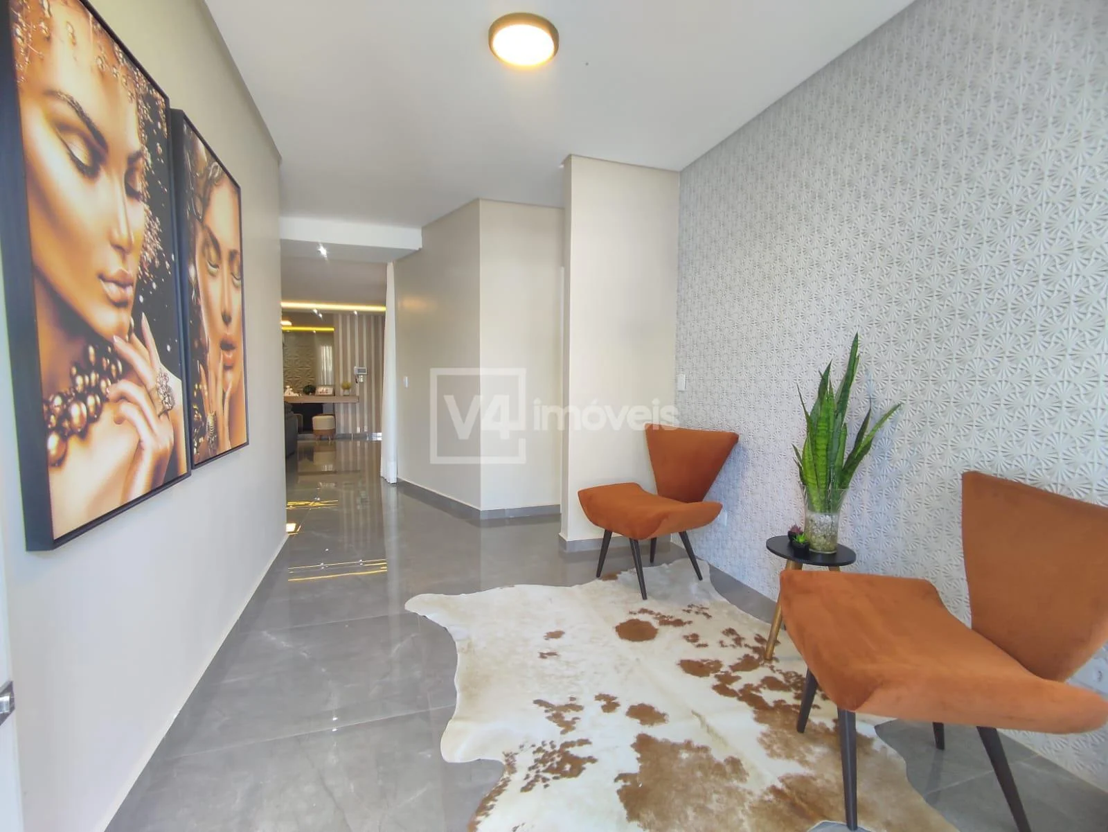 Casa à venda, Cancelli, CASCAVEL - PR com ampla área gourmet, piscina e 3 suítes + 1 quarto.