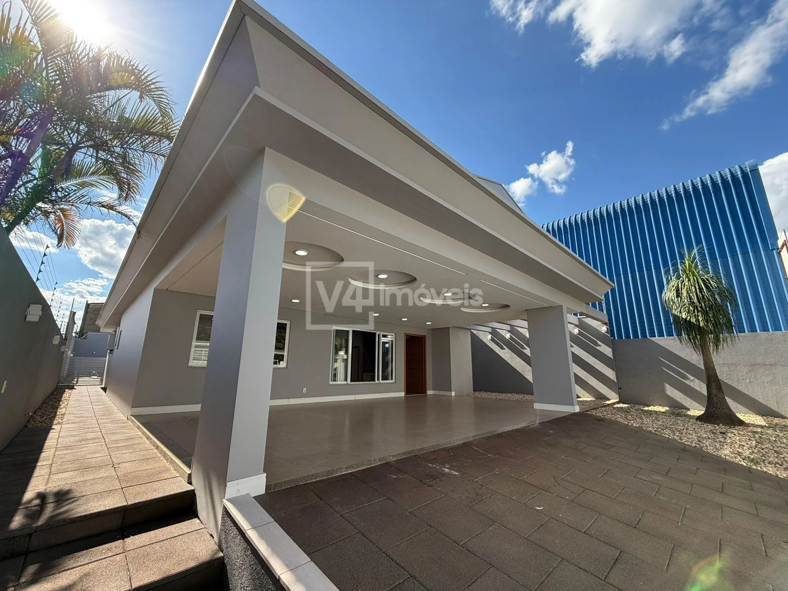 Casa à venda no Bairro Neva, CASCAVEL - PR