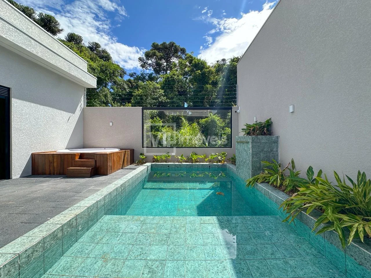 Casa à venda no bairro Tropical III, CASCAVEL - PR