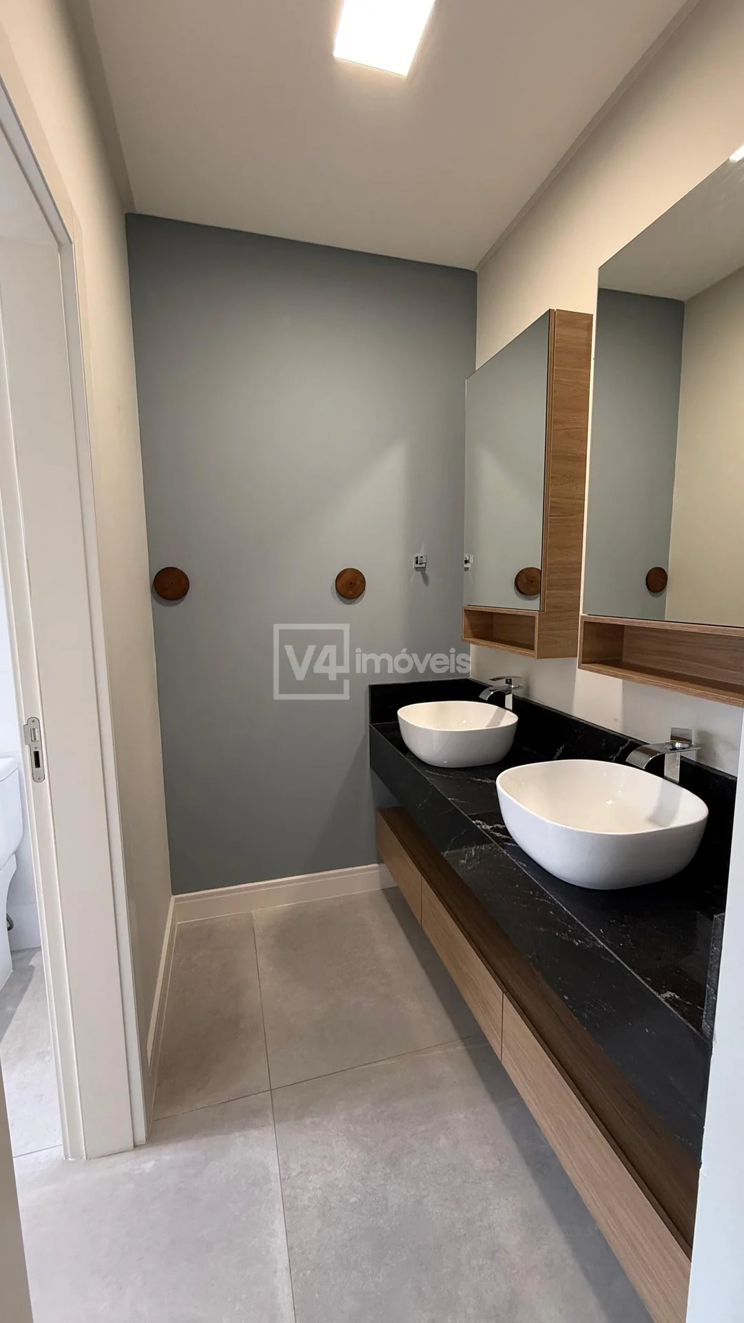 Apartamento à venda no Edificio Águas Cristalinas Meia Praia, ITAPEMA - SC