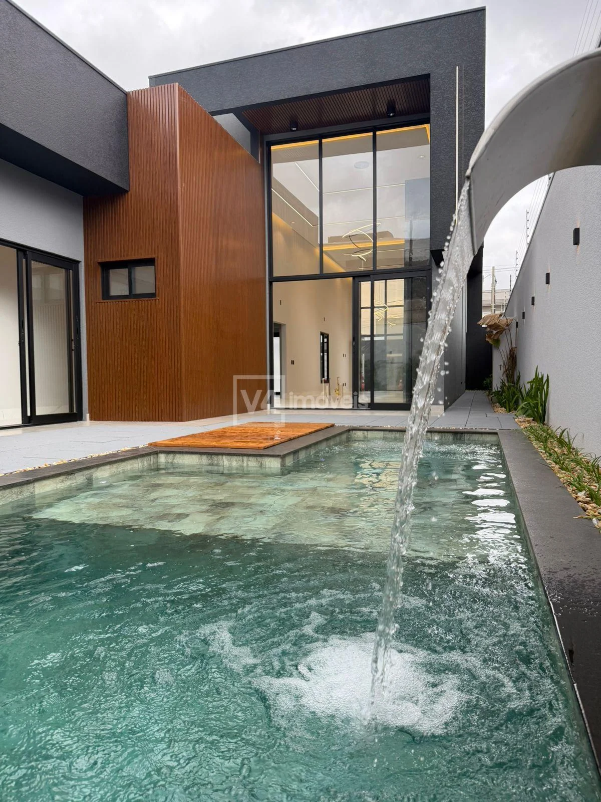 Casa à venda no bairro Tropical II, CASCAVEL - PR