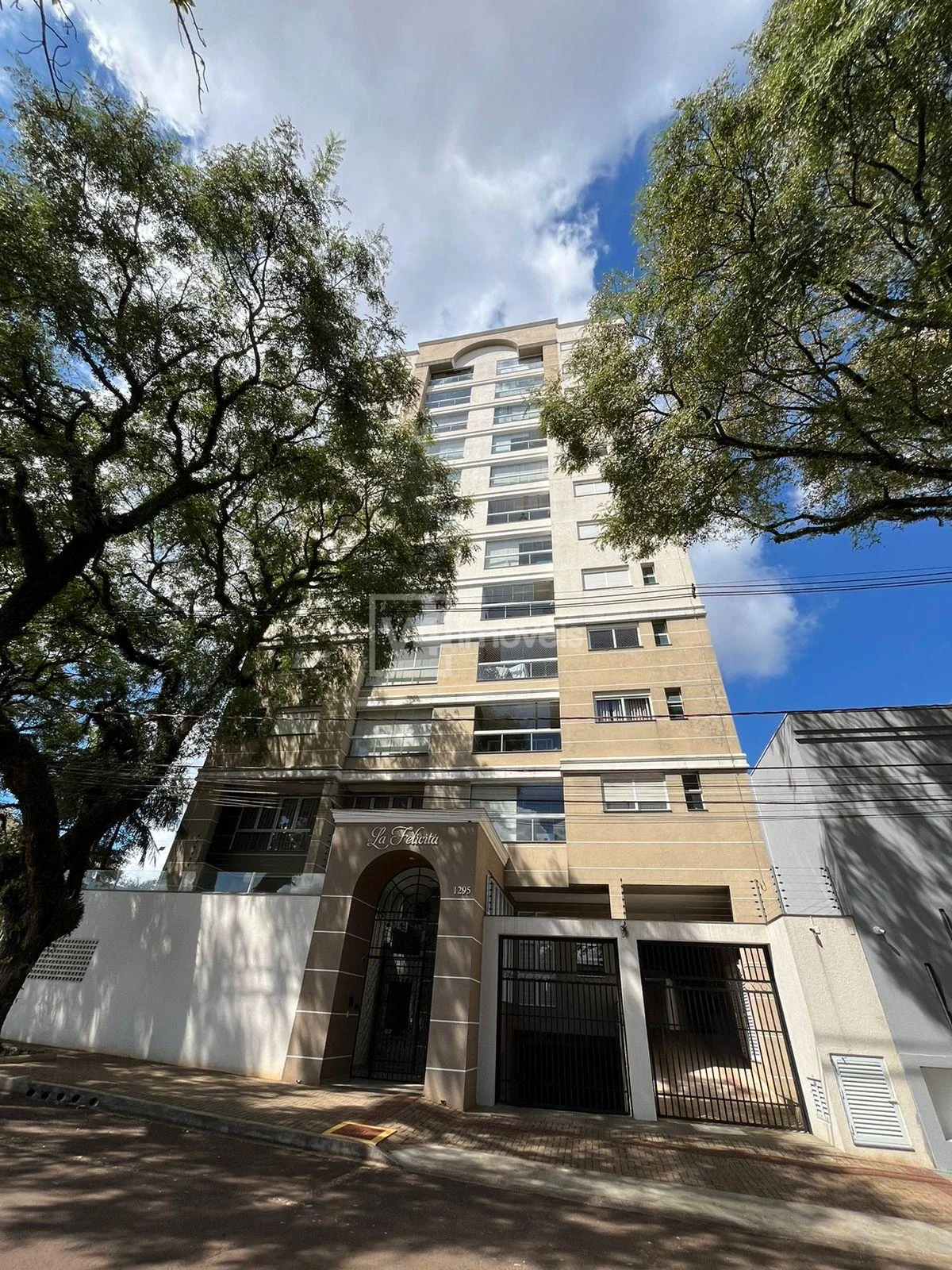 Apartamento, Centro, CASCAVEL - PR - Mobiliado e Decorado