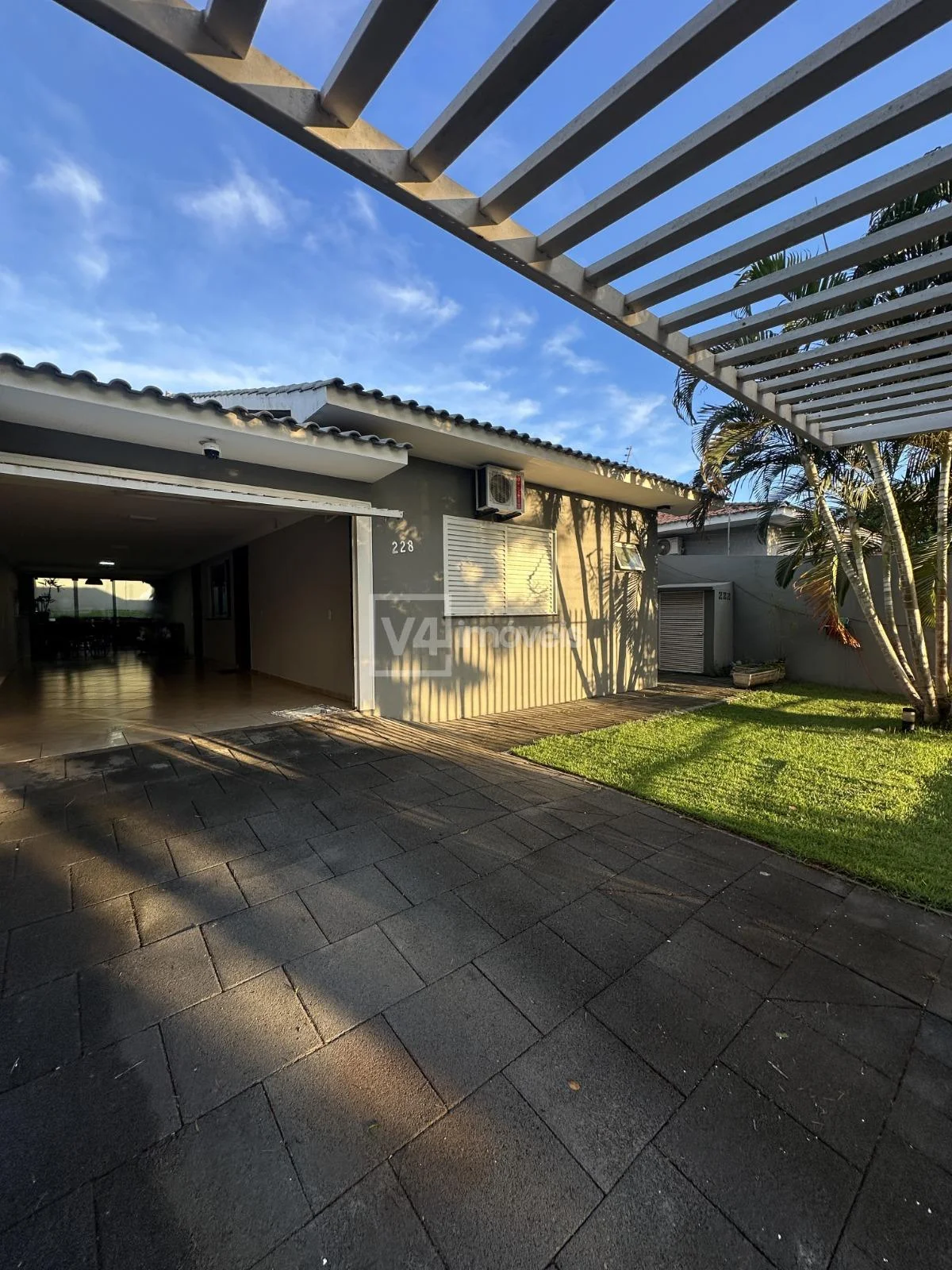 Casa à venda no bairro Brasilia, CASCAVEL - PR