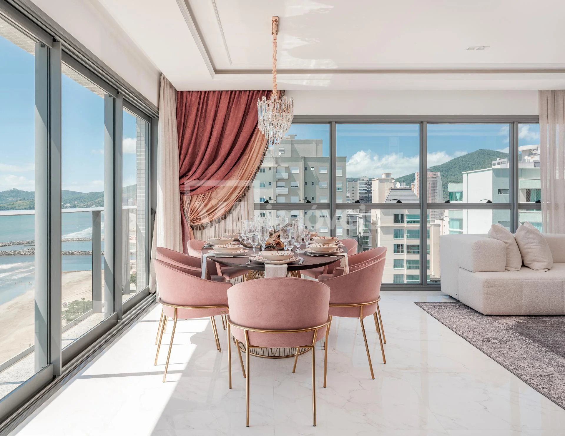 Apartamento à venda em Meia Praia, ITAPEMA - SC